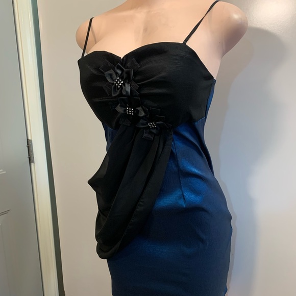 Women junior blue/Black Ruffles Bodycon short mini dress size (L) sleeveless - Picture 4 of 14